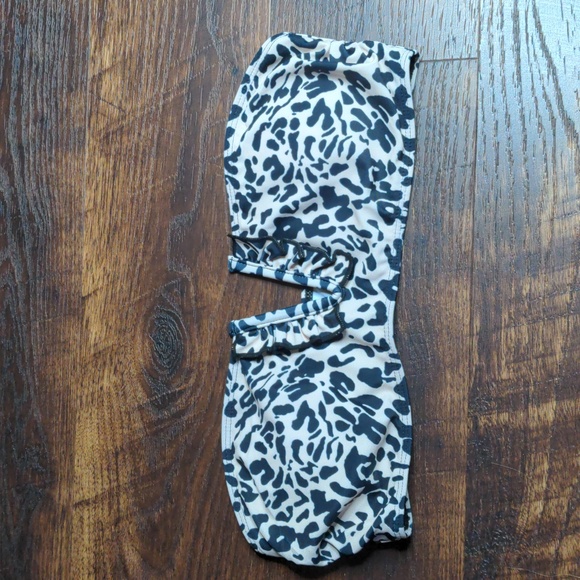 Cupshe Swimsuit Medium - Picture 3 of 4